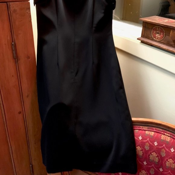 Dress, Under knee, Black, Size 6, Full lining, Sleeveness. Details. - Picture 2 of 10